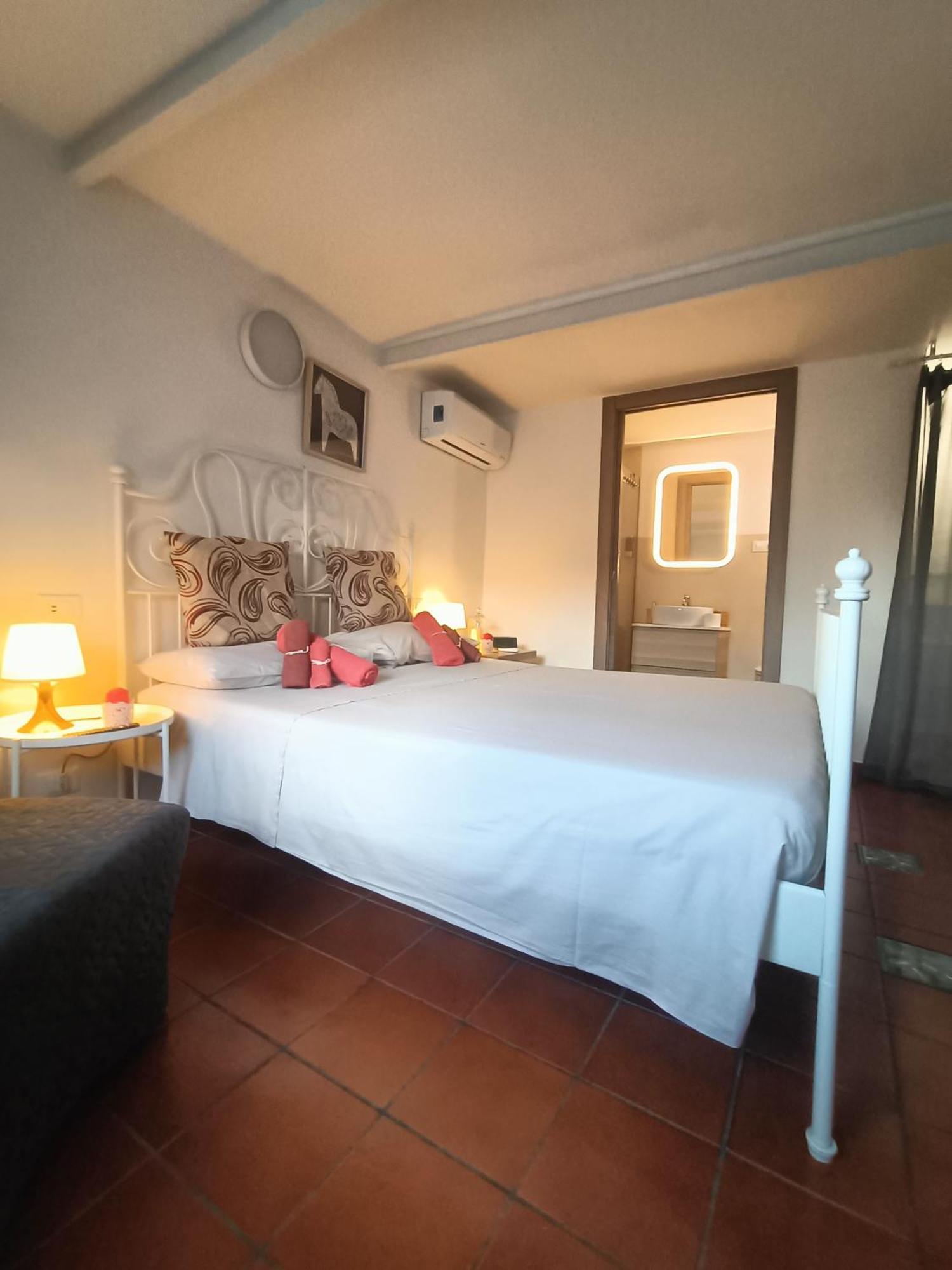 Dimora Agata 21 Hotell Ostuni Exteriör bild
